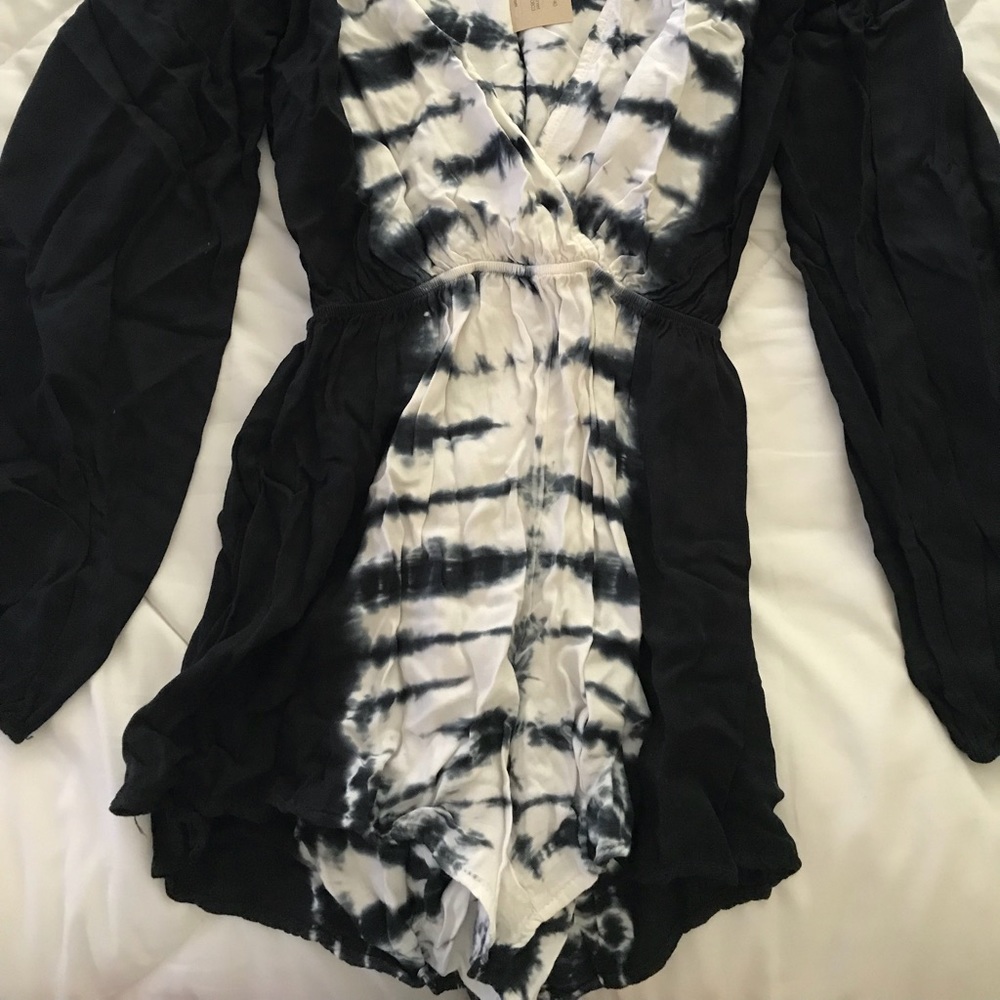Romper - Picture 2 of 2
